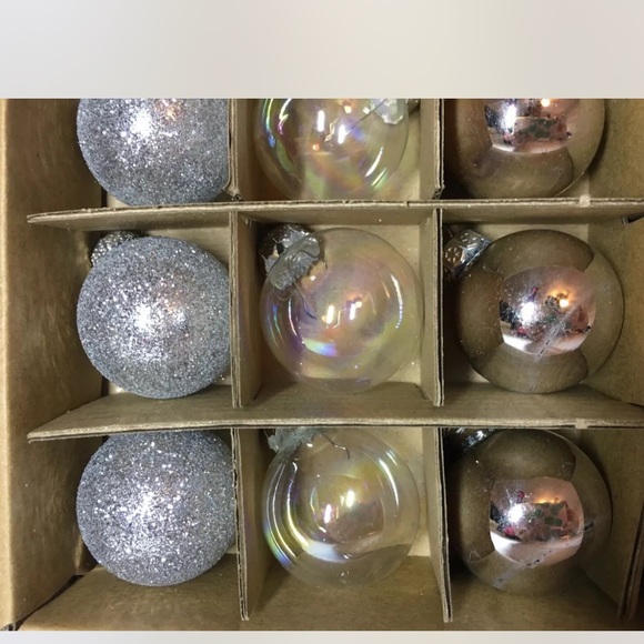 25 Mini Glass Christmas Ball Ornaments Silver Shiny Glitter Matte Opalescent - Picture 7 of 8